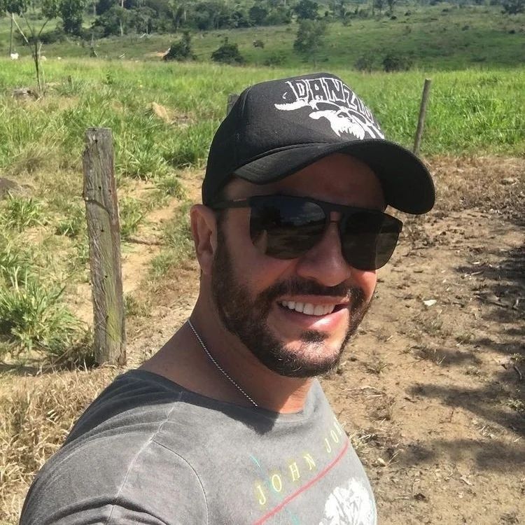 Nicolás R. – Córdoba